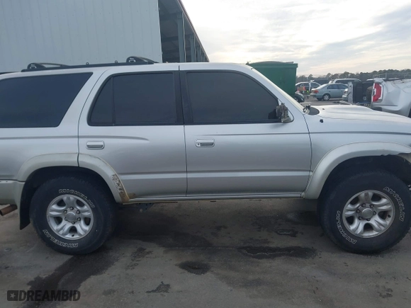 2001 Toyota 4Runner SR5 with VIN JT3GN86R410210918, listed as a IAAI auction lot 41607086 with 267,219 mi miles. Bid and sale history available at carsss.com. Image 13.