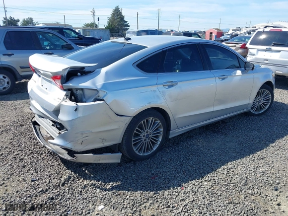 2013 Ford Fusion SE with VIN 3FA6P0H99DR284104, listed as a IAAI auction lot 41860024 with 221,643 mi miles. Bid and sale history available at carsss.com. Image 4.