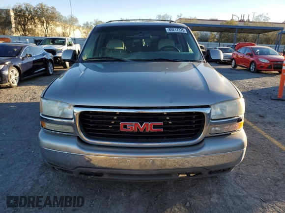 2002 GMC Yukon XL SLT with VIN 3GKFK16Z92G264823, listed as a Copart auction lot 89217375 with 243,986 mi miles and Salvage Title. Bid and sale history available at carsss.com. Image 5.