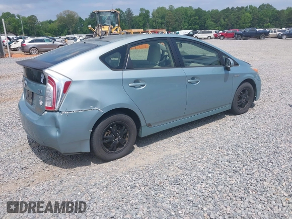 2015 Toyota Prius Four with VIN JTDKN3DUXF1884511, listed as a IAAI auction lot 42145642 with 227,587 mi miles. Bid and sale history available at carsss.com. Image 4.