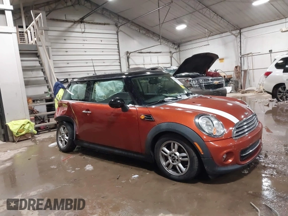 2012 MINI Hardtop with VIN WMWSU3C59CT260953, listed as a IAAI auction lot 41228571 with 138,313 mi miles and . Bid and sale history available at DreamBid. Image 1.