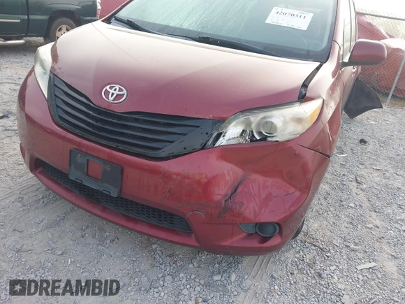 2013 Toyota Sienna LE AAS with VIN 5TDKK3DC1DS368585, listed as a IAAI auction lot 42070311 with 181,408 mi miles. Bid and sale history available at carsss.com. Image 17.