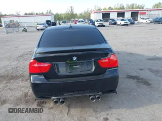2011 BMW M3 z VIN WBSPM9C5XBE203183, wystawiony jako IAAI lot #42133371 z przebiegiem 94 063 mil mil oraz . Historia ofert i sprzedaży dostępna na DreamBid. Obrazek 17.