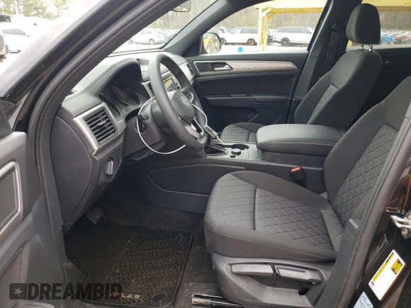 2020 Volkswagen Atlas S z VIN 1V2GC2CA4LC203853, wystawiony jako Copart lot #50137434 z przebiegiem 16 631 mil mil oraz . Historia ofert i sprzedaży dostępna na DreamBid. Obrazek 7.