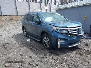 2017 Honda Pilot Touring with VIN 5FNYF6H93HB017623, listed as a IAAI auction lot 41996650 with 97,946 mi miles. Bid and sale history available at carsss.com. Image 1.