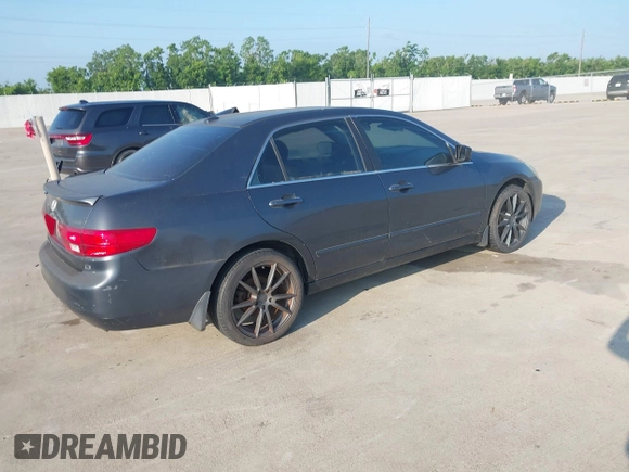 2005 Honda Accord EX-L z VIN 1HGCM66555A009576, wystawiony jako IAAI lot #42409462 z przebiegiem 250 619 mil mil oraz . Historia ofert i sprzedaży dostępna na DreamBid. Obrazek 4.