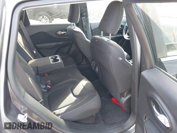 2016 Jeep Cherokee Latitude with VIN 1C4PJMCS7GW246423, listed as a IAAI auction lot 41805421 with 60,880 mi miles and . Bid and sale history available at carsss.com. Image 8.