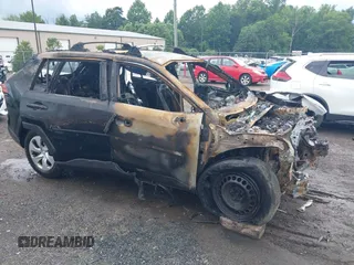 2019 Toyota RAV4 LE z VIN JTMG1RFV7KD004254, wystawiony jako IAAI lot #42706469 z przebiegiem Nie podano mil oraz . Historia ofert i sprzedaży dostępna na DreamBid. Obrazek 1.