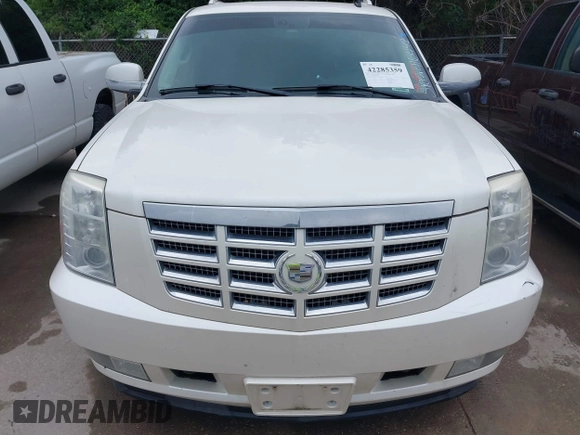 2007 Cadillac Escalade ESV с VIN 1GYFK66847R416492, выставлен на аукционе IAAI как лот 42285359 с пробегом 226 787 миль миль и . История ставок и продаж доступна на DreamBid. Изображение 6.