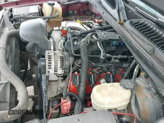 2005 Chevrolet Silverado 1500 LS с VIN 2GCEC19V651112718, выставлен на аукционе IAAI как лот 42781579 с пробегом 193 292 миль миль и . История ставок и продаж доступна на DreamBid. Изображение 13.