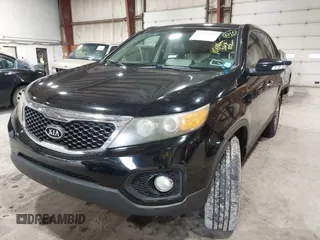 2011 Kia Sorento EX with VIN 5XYKU3A11BG018557, listed as a IAAI auction lot 42245522 with 107,106 mi miles and . Bid and sale history available at DreamBid. Image 6.