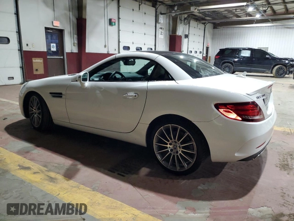 2017 Mercedes-Benz SLC 300 z VIN WDDPK3JA3HF140463, wystawiony jako Copart lot #86628104 z przebiegiem 57 769 mil mil oraz Szkoda całkowita • Salvage title. Historia ofert i sprzedaży dostępna na DreamBid. Obrazek 2.