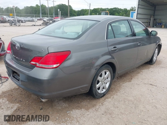 2006 Toyota Avalon XL with VIN 4T1BK36B76U156904, listed as a IAAI auction lot 42005667 with 115,195 mi miles. Bid and sale history available at carsss.com. Image 4.