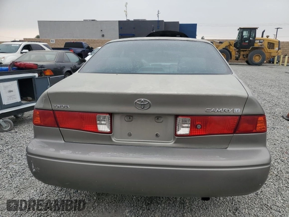 2000 Toyota Camry CE with VIN JT2BG22K6Y0441635, listed as a Copart auction lot 53203655 with 186,022 mi miles and Clean Title. Bid and sale history available at DreamBid. Image 6.