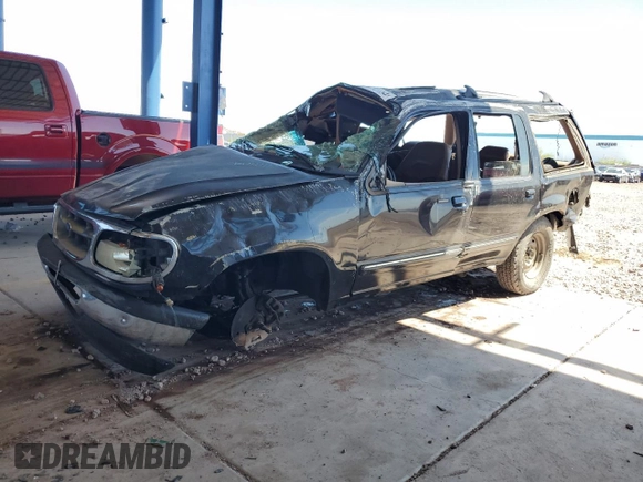 1996 Ford Explorer XLT z VIN 1FMDU32P7TZA99462, wystawiony jako Copart lot #67788154 z przebiegiem 195 839 mil mil oraz Szkoda całkowita • Salvage title. Historia ofert i sprzedaży dostępna na DreamBid. Obrazek 1.