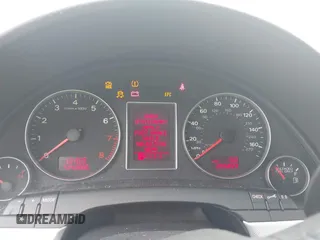 2008 Audi A4 2.0T с VIN WAUDF78EX8A150273, выставлен на аукционе IAAI как лот 42263838 с пробегом 205 859 миль миль и . История ставок и продаж доступна на DreamBid. Изображение 7.