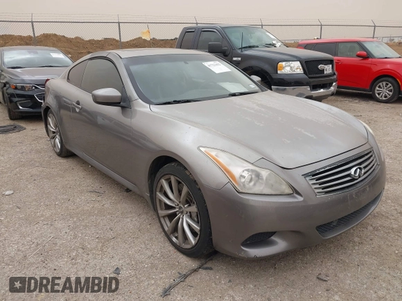 2008 Infiniti G37 Coupe Journey with VIN JNKCV64E88M117710, listed as a IAAI auction lot 41723422 with 199,388 mi miles. Bid and sale history available at carsss.com. Image 1.