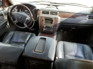 2008 GMC Yukon Denali с VIN 1GKFK63878J250757, выставлен на аукционе Copart как лот 54700295 с пробегом 220 383 миль миль и Списание • Salvage title. История ставок и продаж доступна на DreamBid. Изображение 8.
