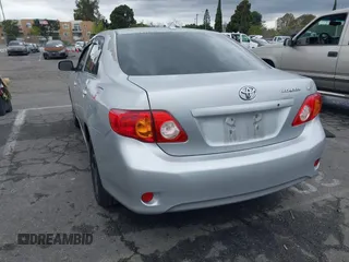 2010 Toyota Corolla z VIN 2T1BU4EE5AC365130, wystawiony jako IAAI lot #41528261 z przebiegiem 108 136 mil mil oraz . Historia ofert i sprzedaży dostępna na DreamBid. Obrazek 3.