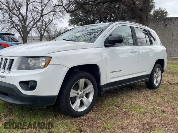 2016 Jeep Compass Sport with VIN 1C4NJCBA3GD568160, listed as a Copart auction lot 44409505 with 174,612 mi miles and Clean title. Bid and sale history available at DreamBid. Image 2.