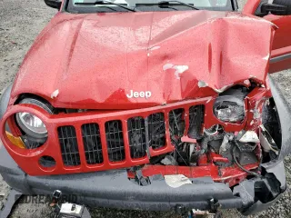 2006 Jeep Liberty Sport with VIN 1J4GL48596W270924, listed as a Copart auction lot 85902874 with 84,825 mi miles and Salvage Title. Bid and sale history available at carsss.com. Image 14.