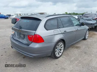 2011 BMW 3 Series 328i xDrive with VIN WBAUU3C55BA542381, listed as a IAAI auction lot 42434842 with 173,946 mi miles and . Bid and sale history available at DreamBid. Image 4.