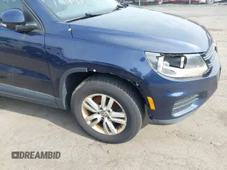 2015 Volkswagen Tiguan S z VIN WVGBV7AX8FW503114, wystawiony jako IAAI lot #42397033 z przebiegiem 200 658 mil mil oraz . Historia ofert i sprzedaży dostępna na DreamBid. Obrazek 17.