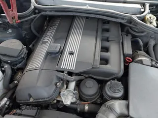 2003 BMW 3 Series 330i with VIN WBAEV53453KM03111, listed as a IAAI auction lot 42007086 with 156,353 mi miles. Bid and sale history available at carsss.com. Image 10.