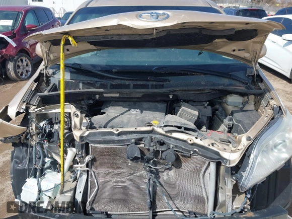 2012 Toyota Sienna XLE AAS with VIN 5TDYK3DC0CS202891, listed as a IAAI auction lot 41938594 with Not Provided miles and . Bid and sale history available at carsss.com. Image 10.