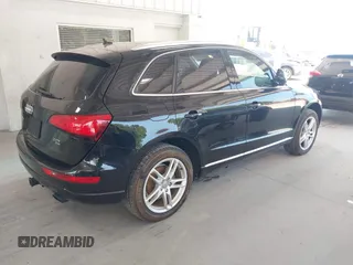 2014 Audi Q5 Premium Plus z VIN WA1LFAFP9EA085812, wystawiony jako IAAI lot #42275423 z przebiegiem 149 694 mil mil oraz . Historia ofert i sprzedaży dostępna na DreamBid. Obrazek 4.