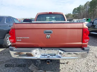 2006 Dodge Dakota SLT with VIN 1D7HE42K26S532685, listed as a IAAI auction lot 41833074 with 110,524 mi miles and . Bid and sale history available at carsss.com. Image 16.