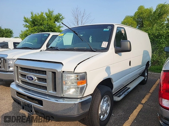 2014 Ford Econoline Cargo Commercial z VIN 1FTNE2EW0EDA95532, wystawiony jako IAAI lot #42442160 z przebiegiem 140 667 mil mil oraz . Historia ofert i sprzedaży dostępna na DreamBid. Obrazek 16.