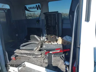 2016 Ford Transit XL с VIN 1FDZK1CM3GKA45160, выставлен на аукционе IAAI как лот 41859354 с пробегом 127 597 миль миль и . История ставок и продаж доступна на DreamBid. Изображение 8.