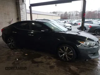 2017 Nissan Maxima SV z VIN 1N4AA6AP1HC447467, wystawiony jako IAAI lot #40918468 z przebiegiem 166 352 mil mil oraz . Historia ofert i sprzedaży dostępna na DreamBid. Obrazek 1.