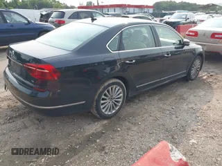 2017 Volkswagen Passat SE with VIN 1VWBT7A39HC032213, listed as a IAAI auction lot 42334358 with 99,277 mi miles and . Bid and sale history available at DreamBid. Image 4.
