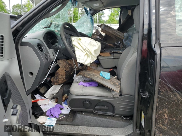2005 Ford F-150 XL with VIN 1FTRF12W95NC02813, listed as a Copart auction lot 50730425 with Not provided miles and Salvage title. Bid and sale history available at DreamBid. Image 7.