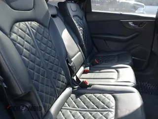 2022 Audi SQ7 Premium Plus z VIN WA1AWBF77ND004382, wystawiony jako IAAI lot #41537565 z przebiegiem 49 833 mil mil oraz . Historia ofert i sprzedaży dostępna na DreamBid. Obrazek 8.