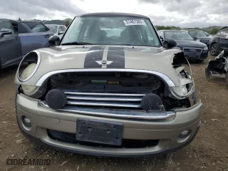 2009 MINI Cooper Hardtop with VIN WMWMF33559TW70189, listed as a Copart auction lot 51461365 with 146,700 mi miles and Salvage Title. Bid and sale history available at carsss.com. Image 5.