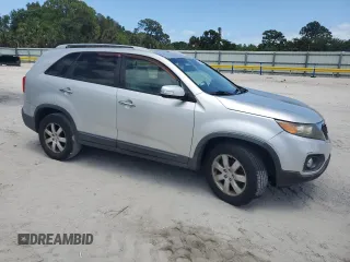 2011 Kia Sorento LX with VIN 5XYKT3A15BG153950, listed as a Copart auction lot 54901365 with 113,889 mi miles and Salvage Title. Bid and sale history available at carsss.com. Image 4.