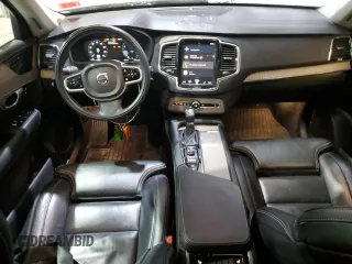 2021 Volvo XC90 Inscription with VIN YV4A22PL0M1747895, listed as a Copart auction lot 89405255 with 57,270 mi miles and Salvage title. Bid and sale history available at DreamBid. Image 8.