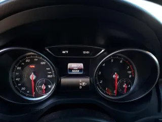 2019 Mercedes-Benz CLA 250 with VIN WDDSJ4GB7KN762533, listed as a Copart auction lot 76845463 with 56,265 mi miles and . Bid and sale history available at DreamBid. Image 9.