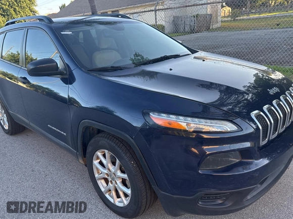 2016 Jeep Cherokee Altitude with VIN 1C4PJLAS7GW208431, listed as a Copart auction lot 61501525 with 126,107 mi miles and Salvage title. Bid and sale history available at DreamBid. Image 1.