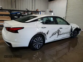 2025 Nissan Altima SV z VIN 1N4BL4DV6SN339483, wystawiony jako Copart lot #59178985 z przebiegiem 9 774 mil mil oraz Czysty tytuł • Clean title. Historia ofert i sprzedaży dostępna na DreamBid. Obrazek 3.