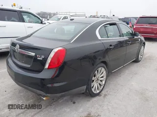 2010 Lincoln MKS with VIN 1LNHL9ER0AG612807, listed as a IAAI auction lot 41558427 with 181,783 mi miles. Bid and sale history available at carsss.com. Image 4.