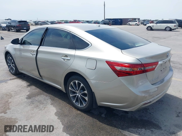 2018 Toyota Avalon Hybrid XLE Plus z VIN 4T1BD1EB5JU060570, wystawiony jako IAAI lot #42270625 z przebiegiem 100 010 mil mil oraz . Historia ofert i sprzedaży dostępna na DreamBid. Obrazek 3.