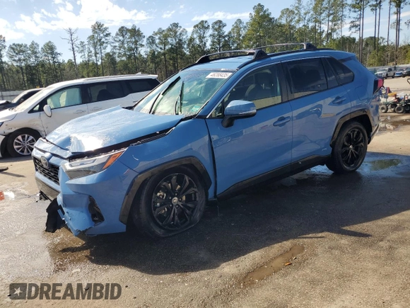 2023 Toyota RAV4 Hybrid SE z VIN JTM16RFV3PJ025313, wystawiony jako Copart lot #46288435 z przebiegiem 48 005 mil mil oraz Szkoda całkowita • Salvage title. Historia ofert i sprzedaży dostępna na DreamBid. Obrazek 1.
