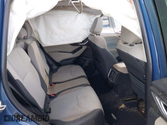 2019 Subaru Forester Premium with VIN JF2SKAGC9KH412500, listed as a IAAI auction lot 41861741 with 45,000 mi miles. Bid and sale history available at carsss.com. Image 8.