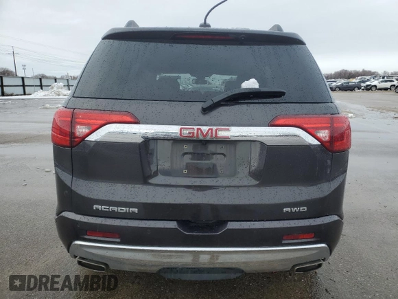 2017 GMC Acadia Denali z VIN 1GKKNXLSXHZ326755, wystawiony jako Copart lot #43527645 z przebiegiem 142 043 mil mil oraz Szkoda całkowita • Salvage title. Historia ofert i sprzedaży dostępna na DreamBid. Obrazek 6.