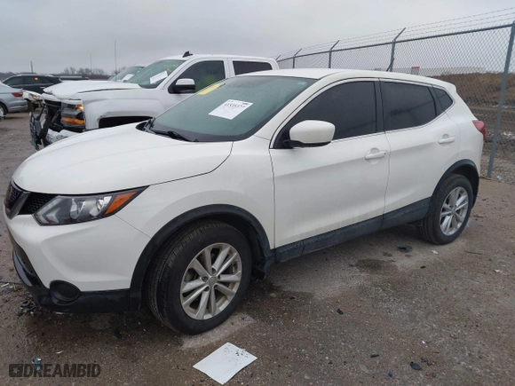 2018 Nissan Rogue Sport S with VIN JN1BJ1CP3JW189846, listed as a IAAI auction lot 41535377 with 69,683 mi miles. Bid and sale history available at carsss.com. Image 2.