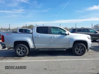 2017 Chevrolet Colorado 2WD Z71 z VIN 1GCGSDEN8H1154594, wystawiony jako IAAI lot #41817224 z przebiegiem 72 941 mil mil oraz . Historia ofert i sprzedaży dostępna na DreamBid. Obrazek 13.